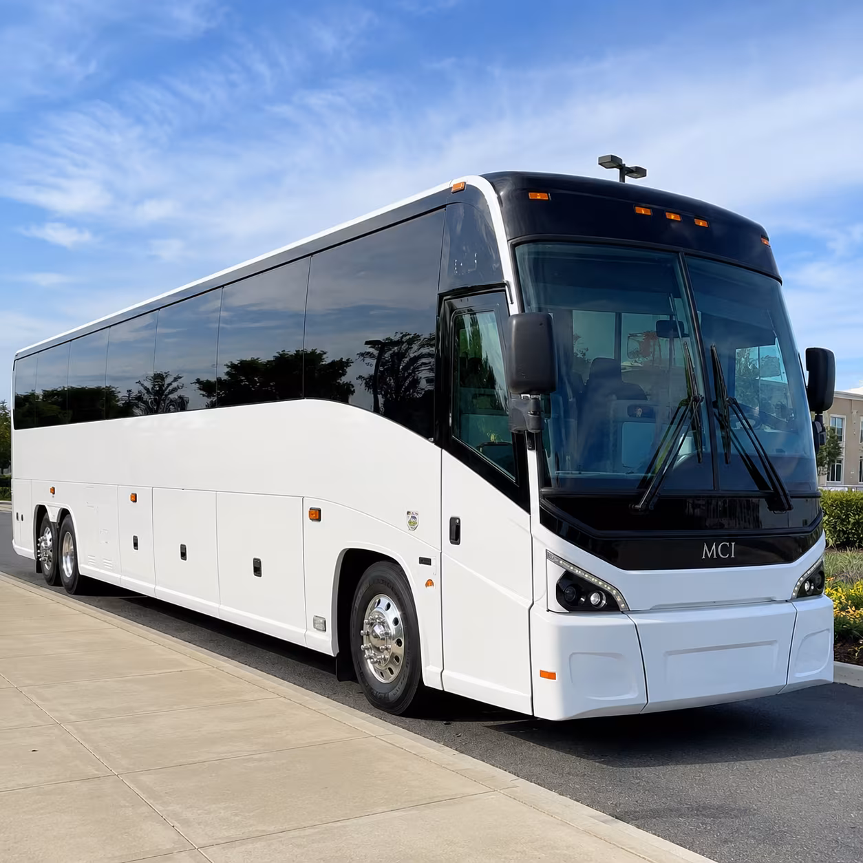 concert shuttle buses to elmwood park amphitheater all summer long