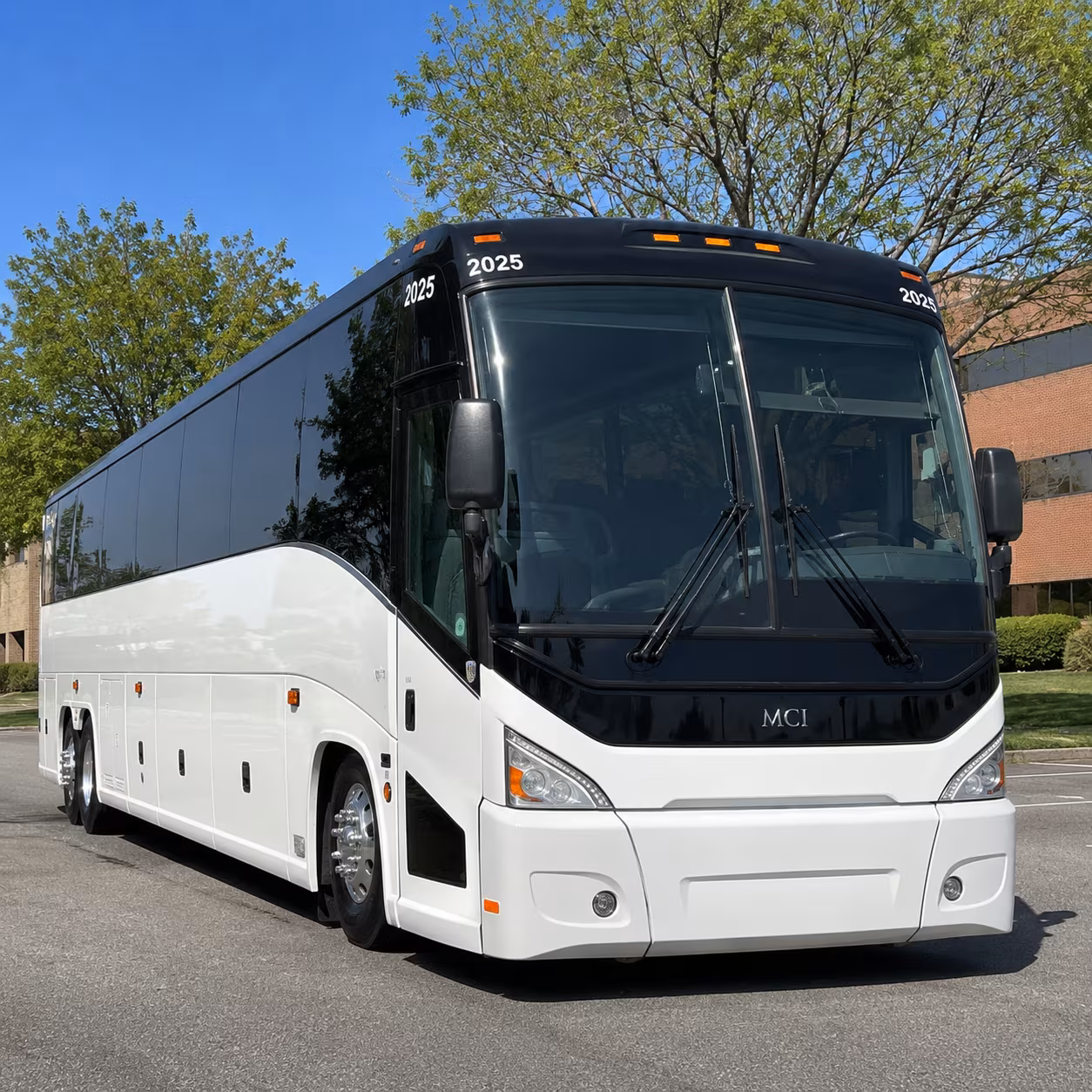conference shuttle buses for the hotel roanoke conference center