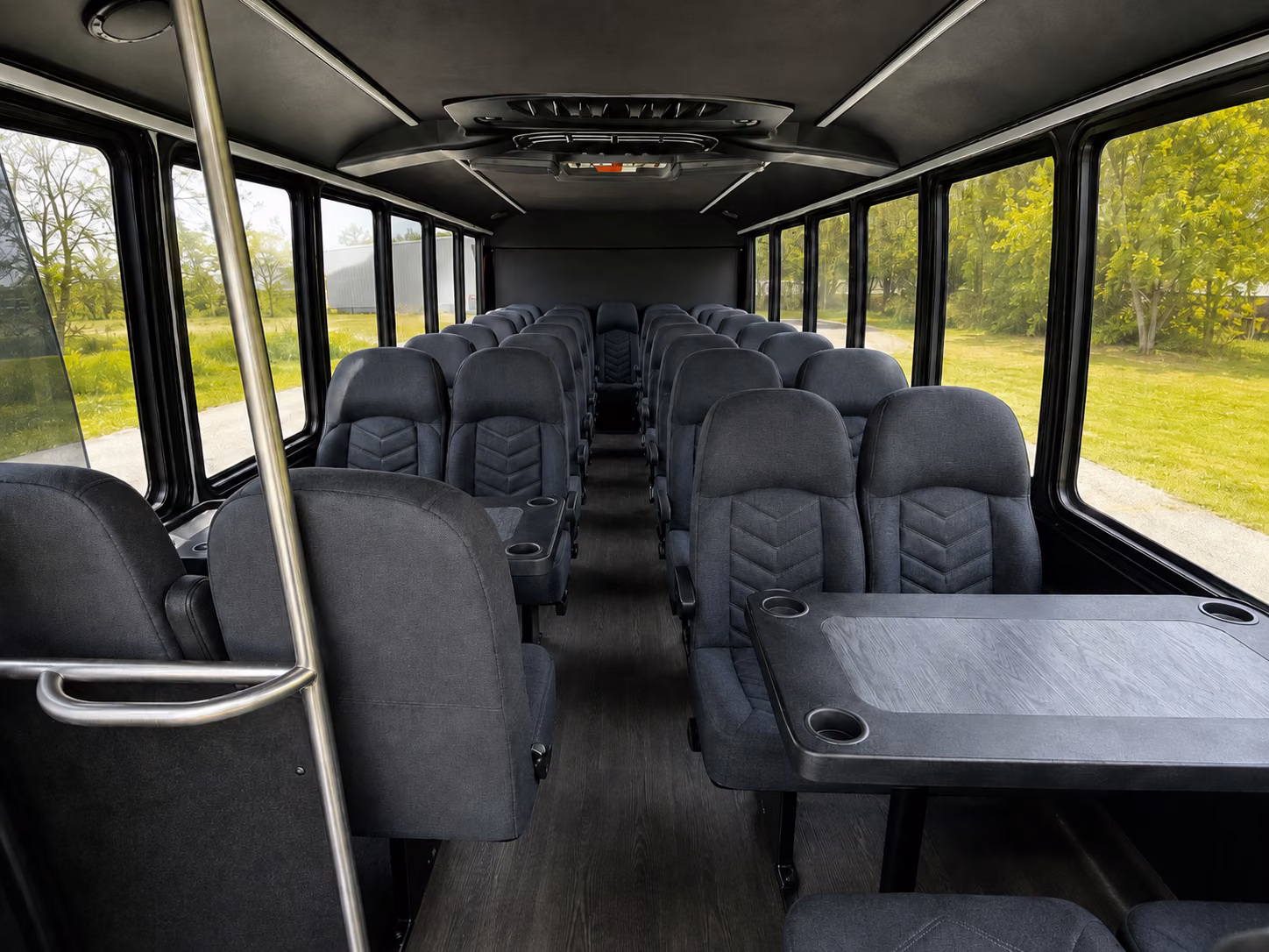 minibuses for mill mountain zoo field trips in roanoke